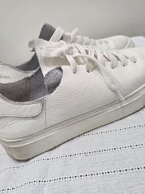 Sam Edelman White Leather Sneakers